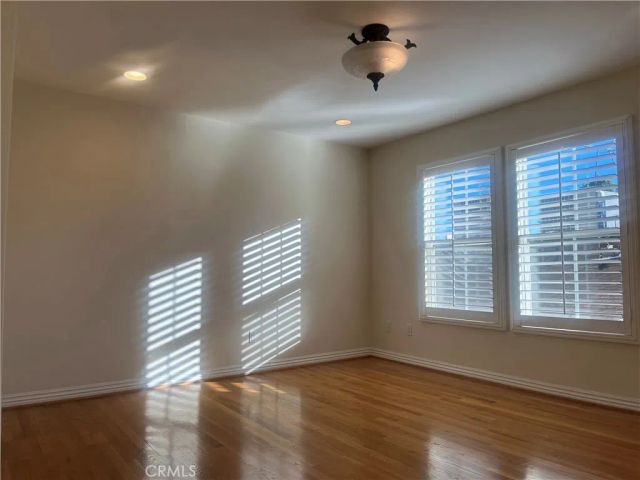 10623 Moorpark Street 1, Toluca Lake, CA 91602