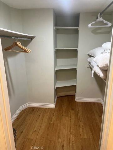 10623 Moorpark Street 1, Toluca Lake, CA 91602