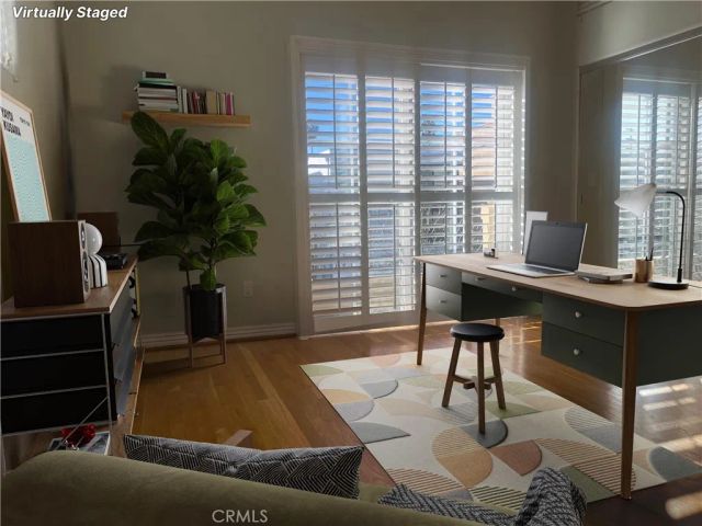 10623 Moorpark Street 1, Toluca Lake, CA 91602