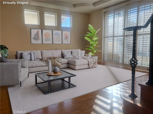 10623 Moorpark Street 1, Toluca Lake, CA 91602