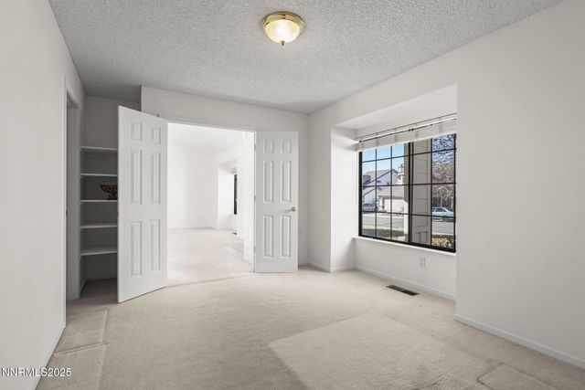 5466 Santa Rosa Avenue, Sparks, NV 89436