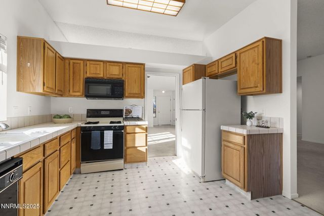 5466 Santa Rosa Avenue, Sparks, NV 89436