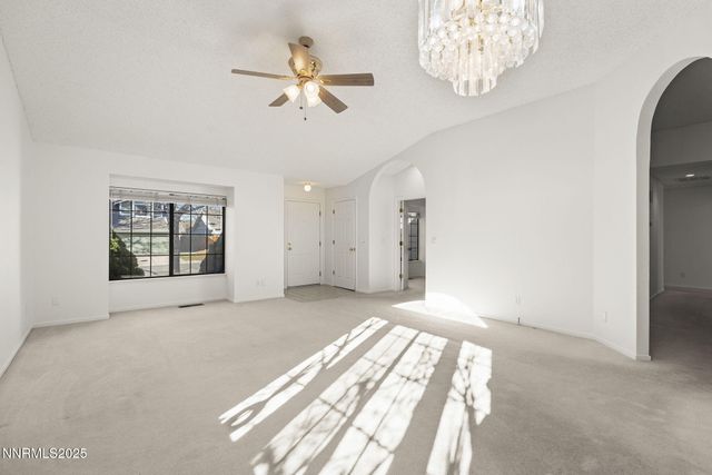 5466 Santa Rosa Avenue, Sparks, NV 89436