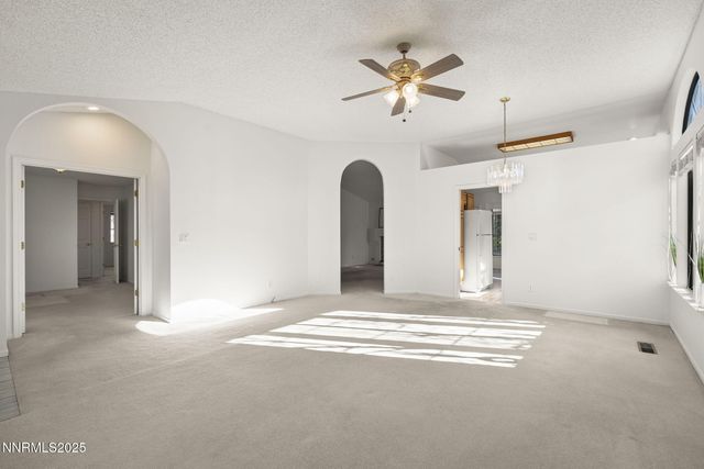 5466 Santa Rosa Avenue, Sparks, NV 89436