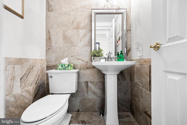 39 LADY DIANA CIR, Marlton, NJ 08053