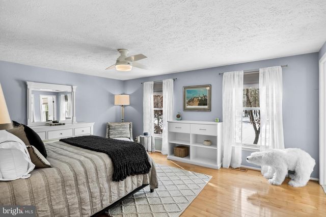 39 LADY DIANA CIR, Marlton, NJ 08053