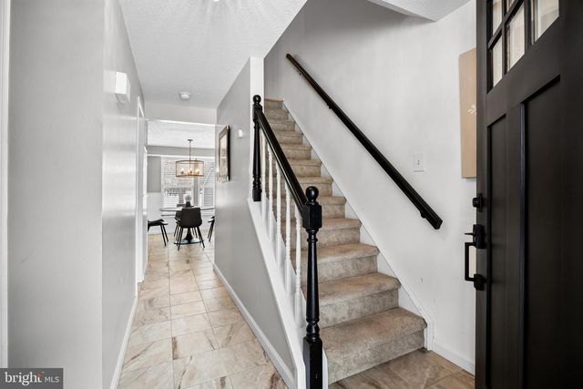 39 LADY DIANA CIR, Marlton, NJ 08053