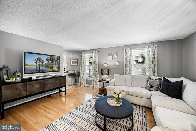 39 LADY DIANA CIR, Marlton, NJ 08053