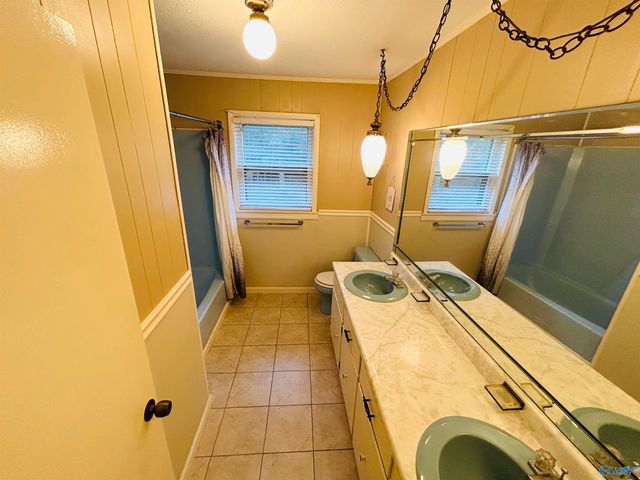 630 Carolyn Court, Gadsden, AL 35901