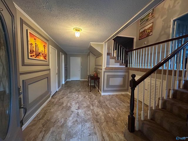 630 Carolyn Court, Gadsden, AL 35901