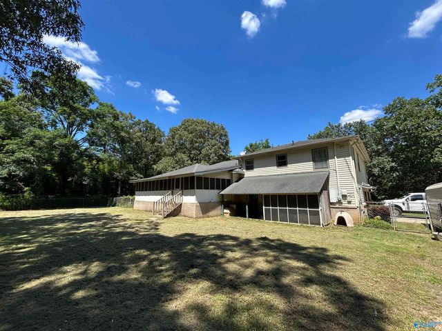 630 Carolyn Court, Gadsden, AL 35901