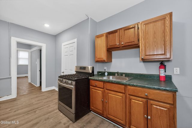 512 1st Street, Albany, NY 12206
