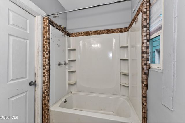 512 1st Street, Albany, NY 12206