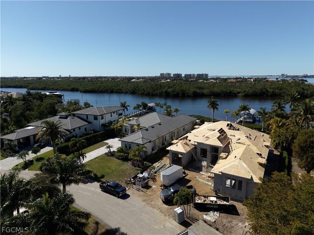 6901 Deep Lagoon LN, Fort Myers, FL 33919