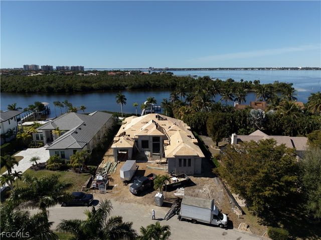 6901 Deep Lagoon LN, Fort Myers, FL 33919