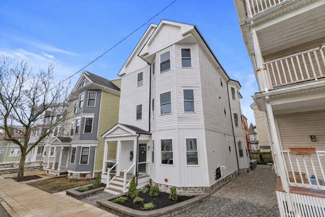 73 Romsey St, Boston, MA 02125