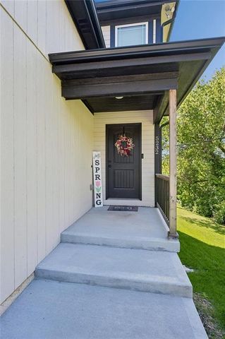 5232 N Cambridge Avenue, Kansas City, MO 64119
