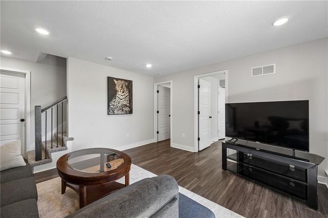 5232 N Cambridge Avenue, Kansas City, MO 64119