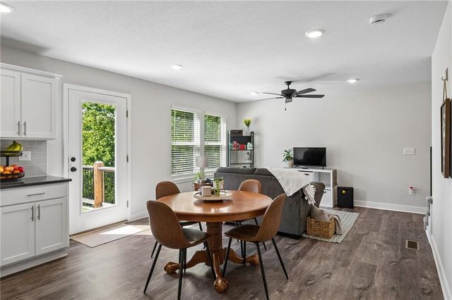 5232 N Cambridge Avenue, Kansas City, MO 64119