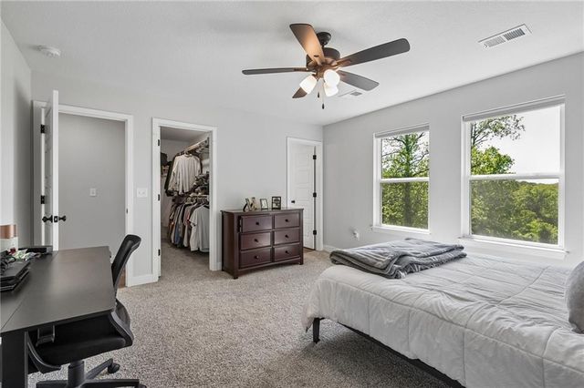 5232 N Cambridge Avenue, Kansas City, MO 64119