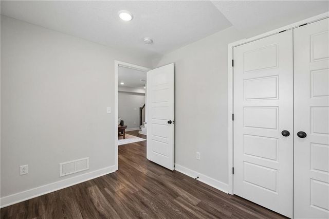 5232 N Cambridge Avenue, Kansas City, MO 64119
