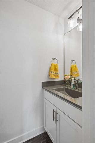5232 N Cambridge Avenue, Kansas City, MO 64119