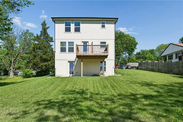 5232 N Cambridge Avenue, Kansas City, MO 64119