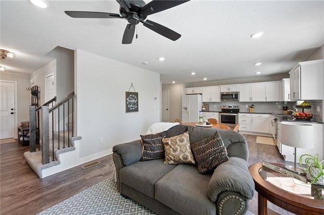 5232 N Cambridge Avenue, Kansas City, MO 64119