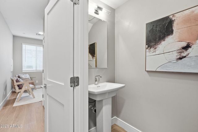 850 N 8th Avenue 11, Phoenix, AZ 85007