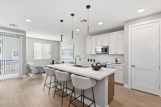 850 N 8th Avenue 11, Phoenix, AZ 85007