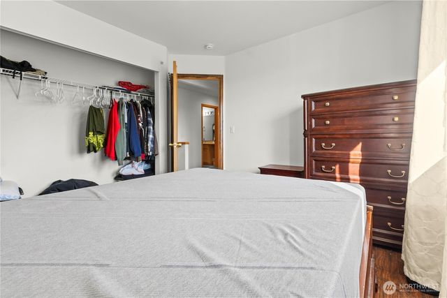 13617 68th Avenue Ct E, Puyallup, WA 98373