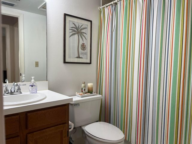 13 Uno Lago Drive, Juno Beach, FL 33408