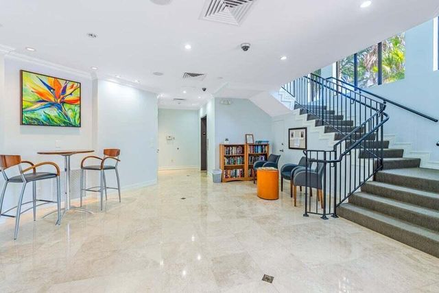 13 Uno Lago Drive, Juno Beach, FL 33408