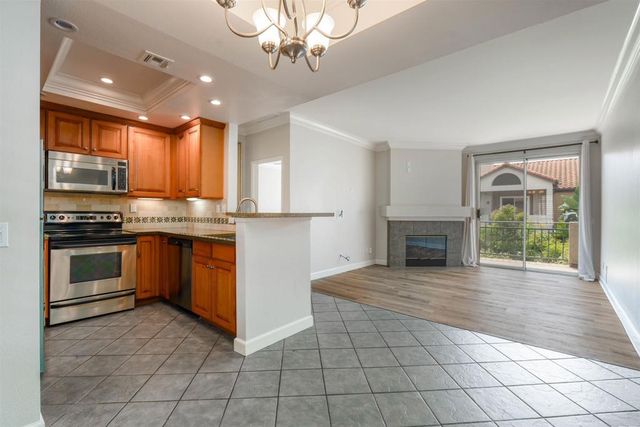 2020 Camino De La Reina 2308, San Diego, CA 92108