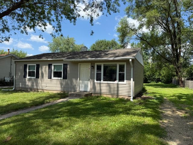 30 Gilbert Terrace, Machesney Park, IL 61115