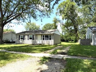 30 Gilbert Terrace, Machesney Park, IL 61115