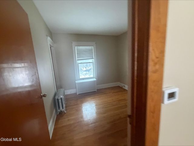 5 Mockingbird Hill, Colonie, NY 12110