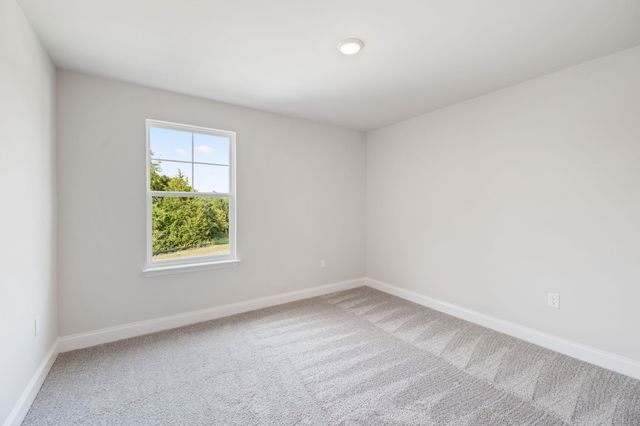 118 Dahlia Dr, La Vergne, TN 37086