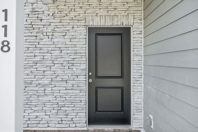 118 Dahlia Dr, La Vergne, TN 37086