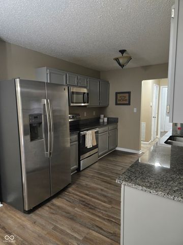 12220 Sweet Creek Trail, Fishers, IN 46037