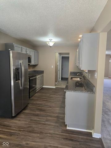 12220 Sweet Creek Trail, Fishers, IN 46037