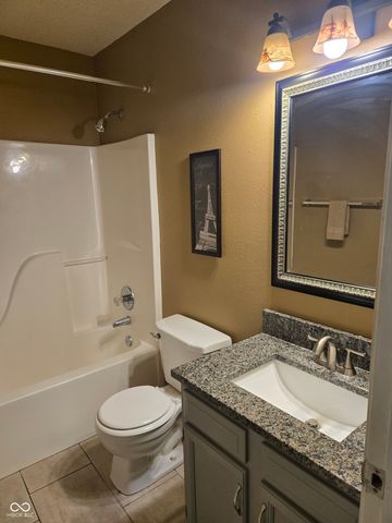 12220 Sweet Creek Trail, Fishers, IN 46037