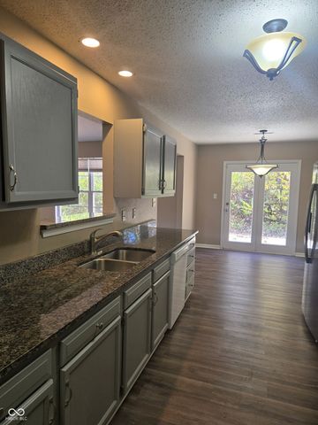 12220 Sweet Creek Trail, Fishers, IN 46037