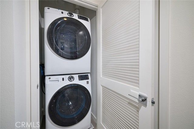 6046 Fairfax Drive, Eastvale, CA 92880