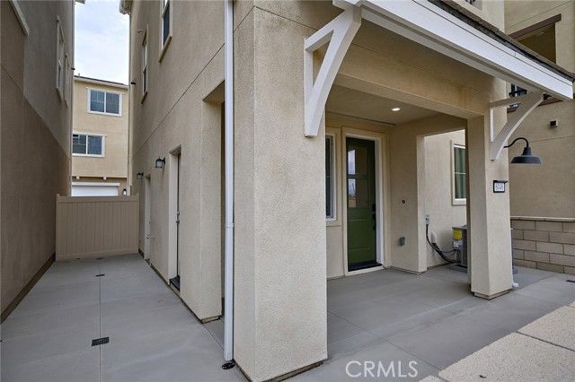 6046 Fairfax Drive, Eastvale, CA 92880