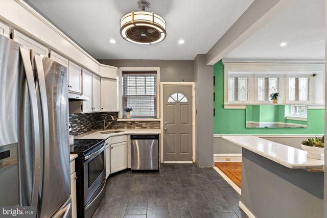902 WYNNEWOOD RD, Philadelphia, PA 19151