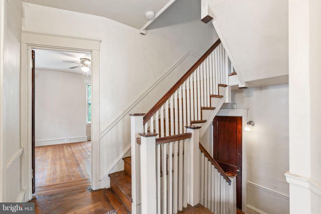 902 WYNNEWOOD RD, Philadelphia, PA 19151