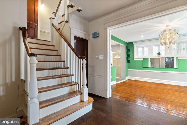 902 WYNNEWOOD RD, Philadelphia, PA 19151