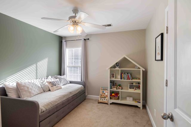 7053 Sunnywood Dr, Nashville, TN 37211