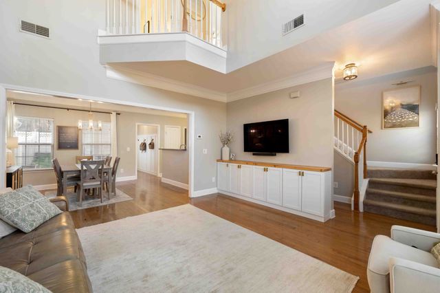 7053 Sunnywood Dr, Nashville, TN 37211